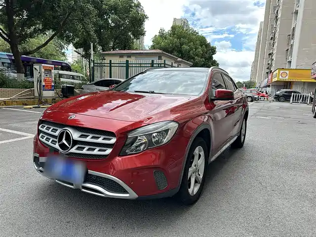 MERCEDES-BENZ  GLA 2018
