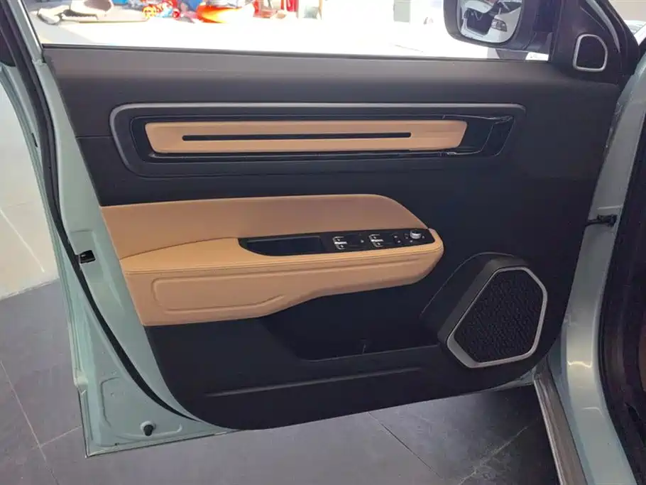 GEELY AUTOMOBILE GEELY ICON