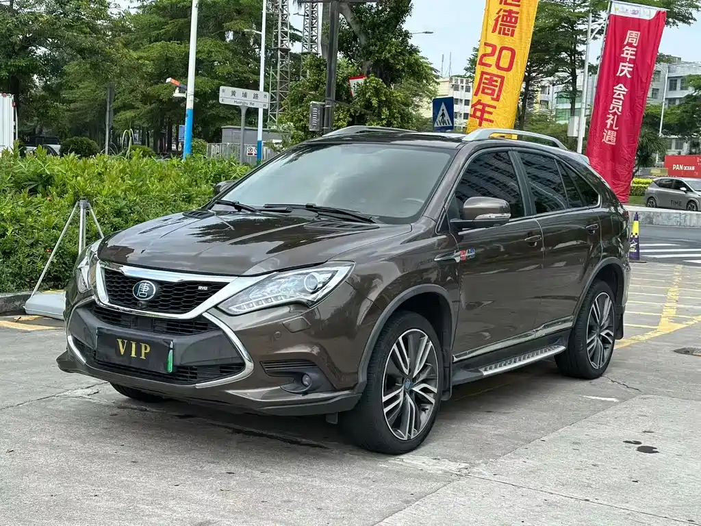 2017 BYD Tang - zdjęcie 1 z 9
