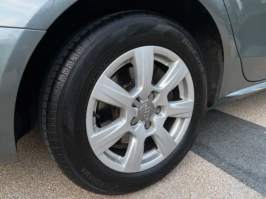 Audi A4L — миниатюра 19