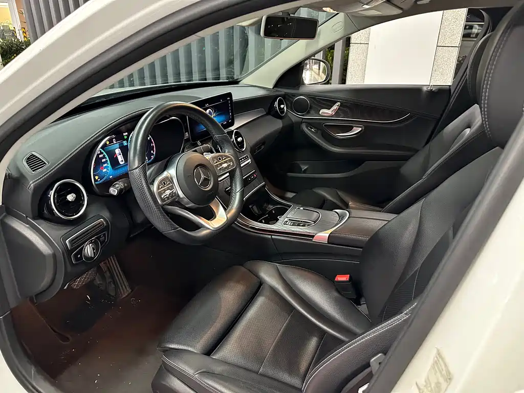 Mercedes-Benz C-Class — миниатюра 7
