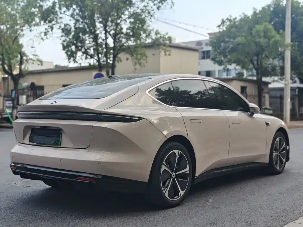 NIO ET5 — миниатюра 9