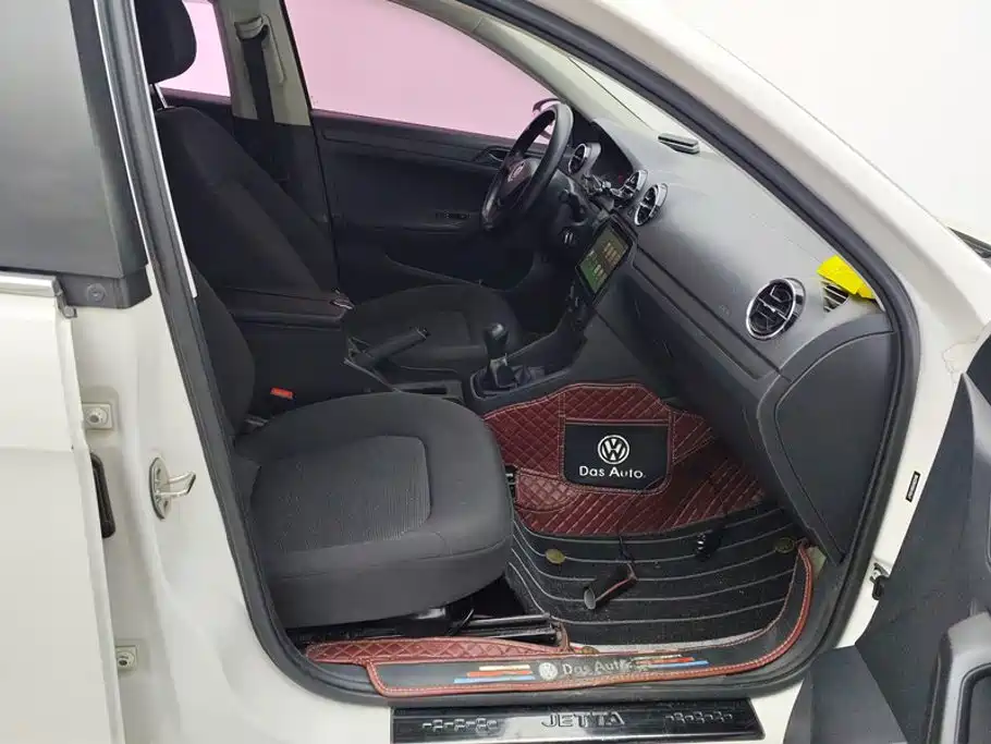 Volkswagen Jetta 2017 1.4L MT Fashion