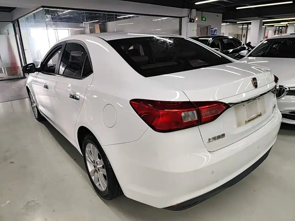 Roewe 360 — миниатюра 5