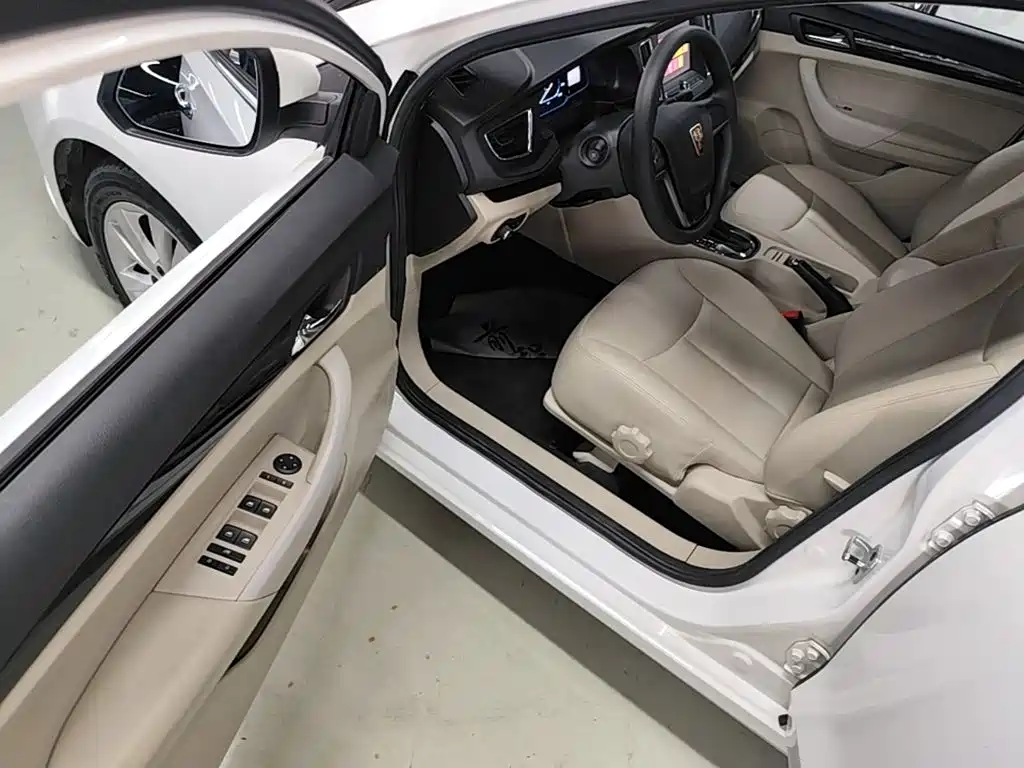 Roewe 360 — миниатюра 16