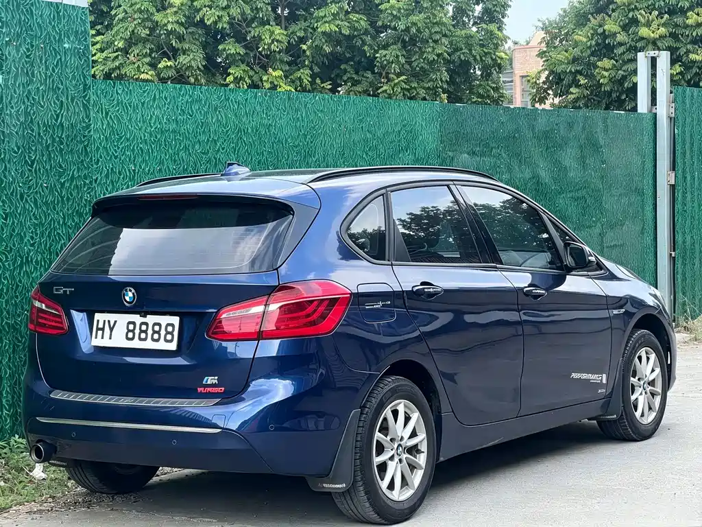 BMW 2 Series Active Tourer — миниатюра 5