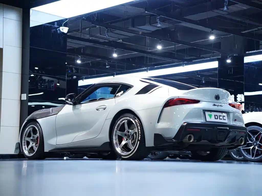 Toyota Supra — миниатюра 5