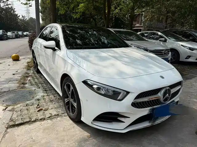 MERCEDES-BENZ A CLASS