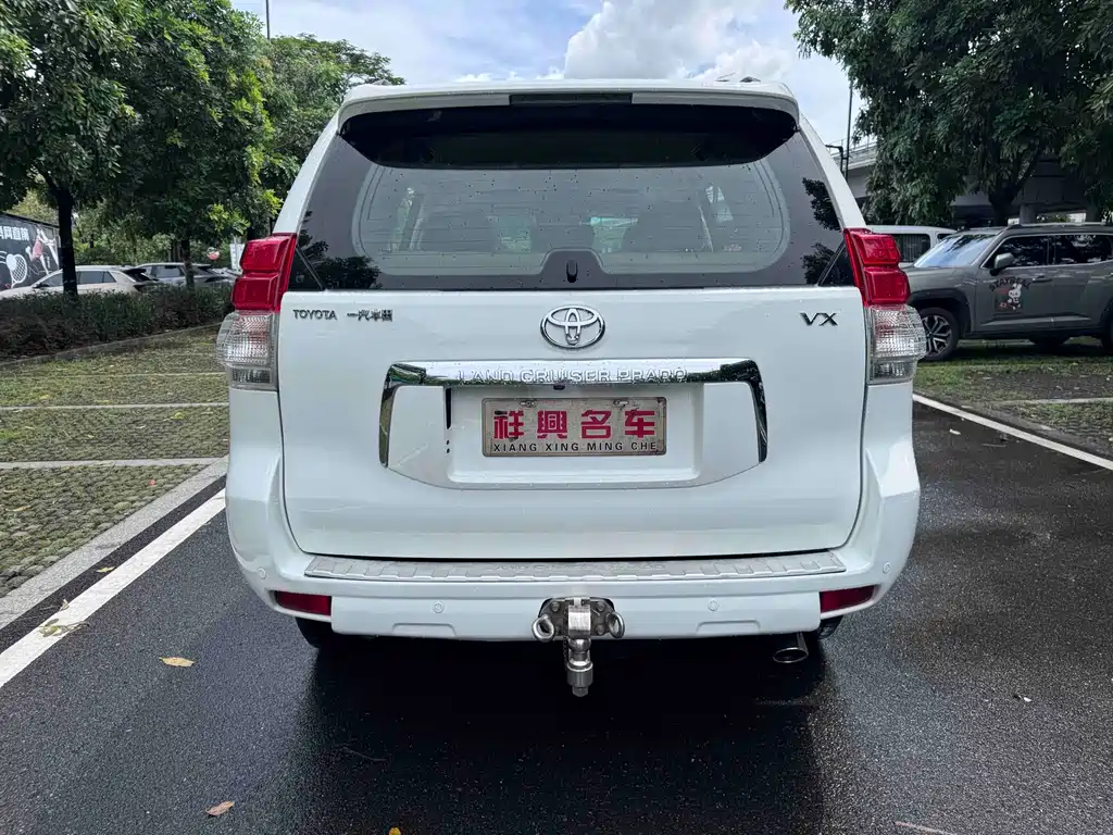 Toyota Land Cruiser Prado 2010 4.0L AT VX NAVI