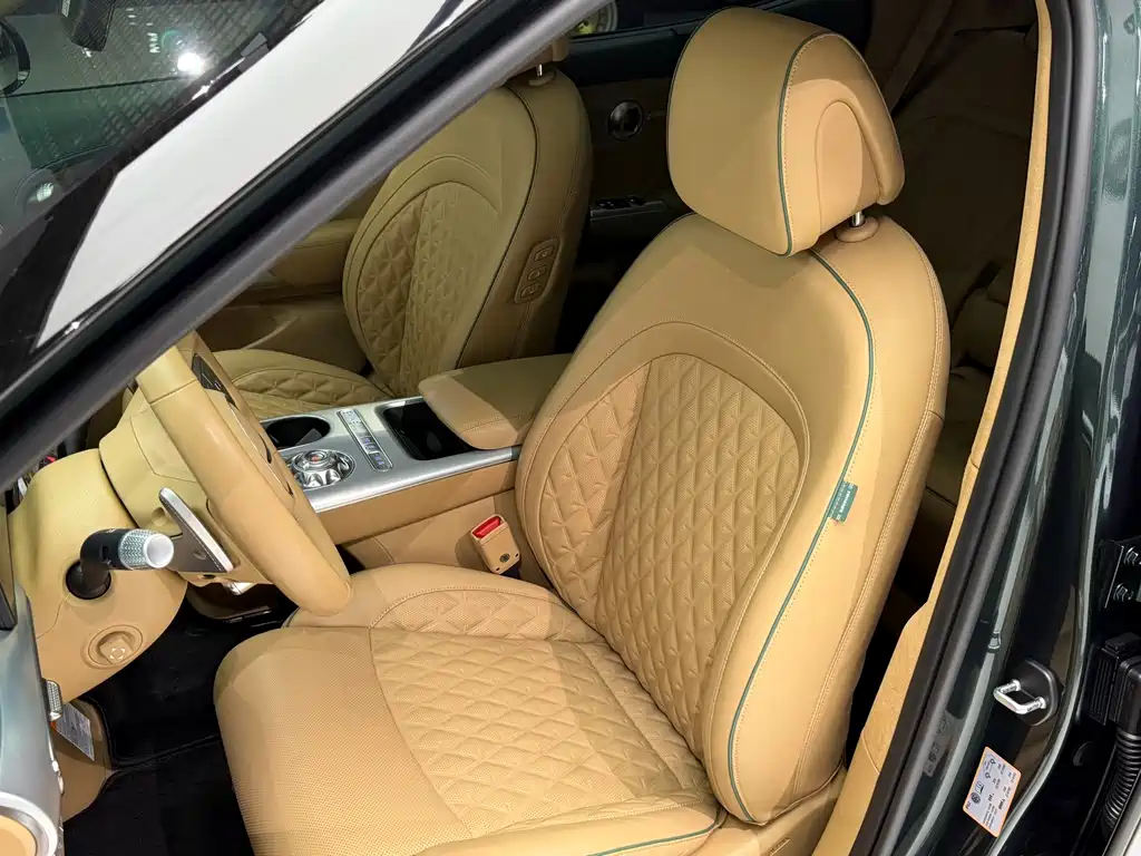 Genesis GV60 2023 Flagship