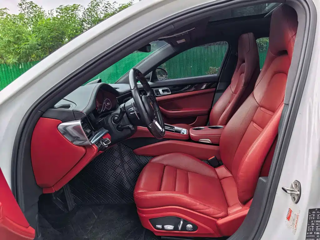 Porsche Panamera — миниатюра 6