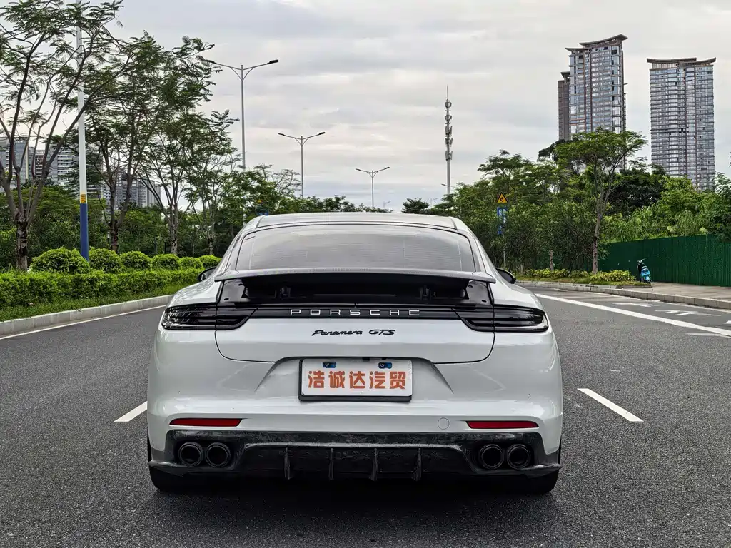 Porsche Panamera — миниатюра 18