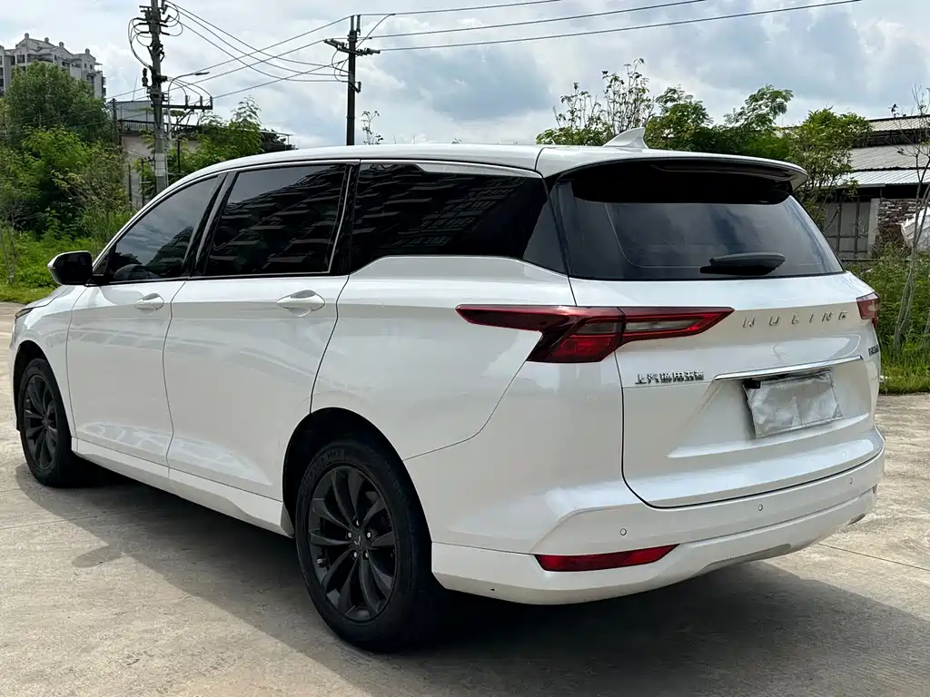 Wuling Victory 2022 1.5T CVT Luxury