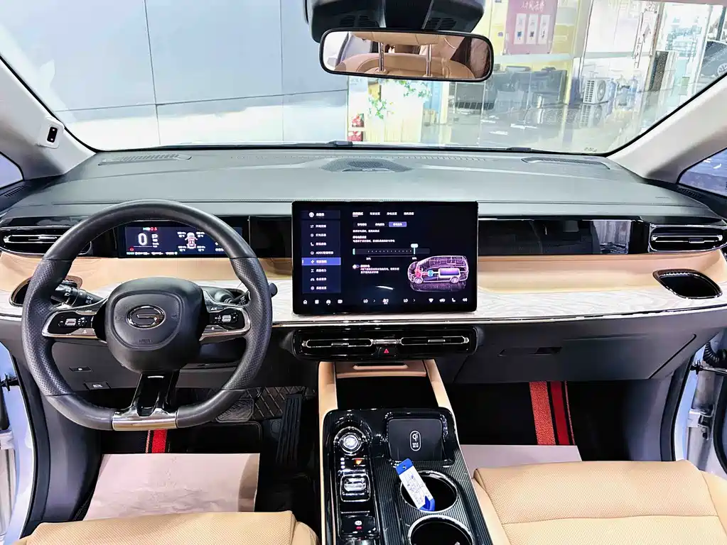 GAC Motor 传祺E8 PHEV — миниатюра 11