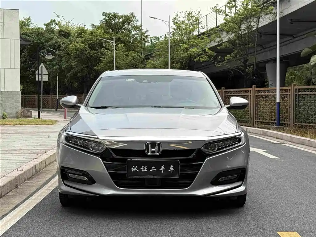 Honda Accord 2018 260TURBO Luxury V