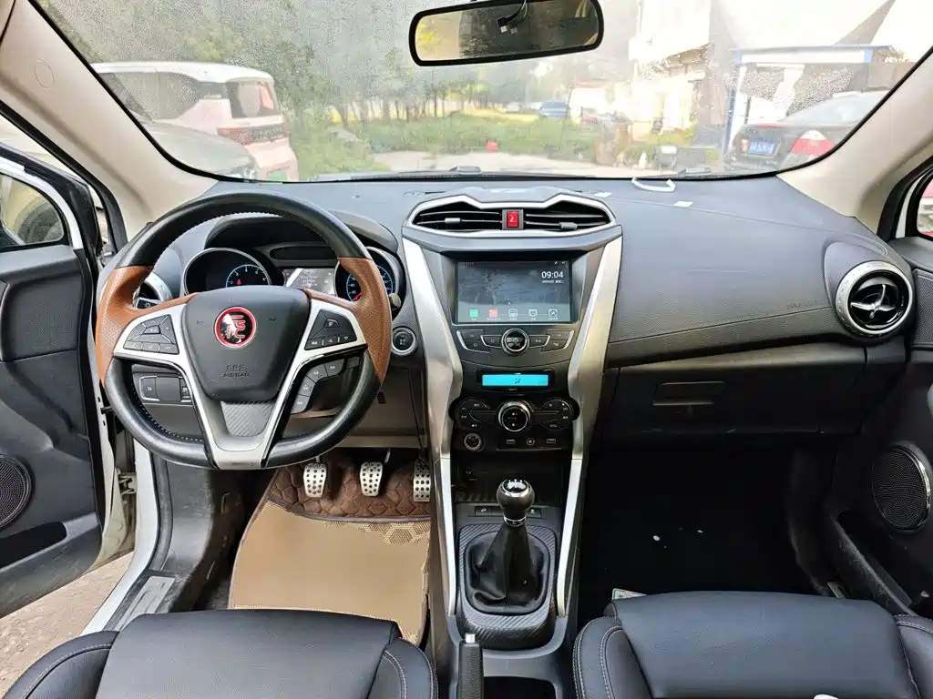 BYD Yuan — миниатюра 10