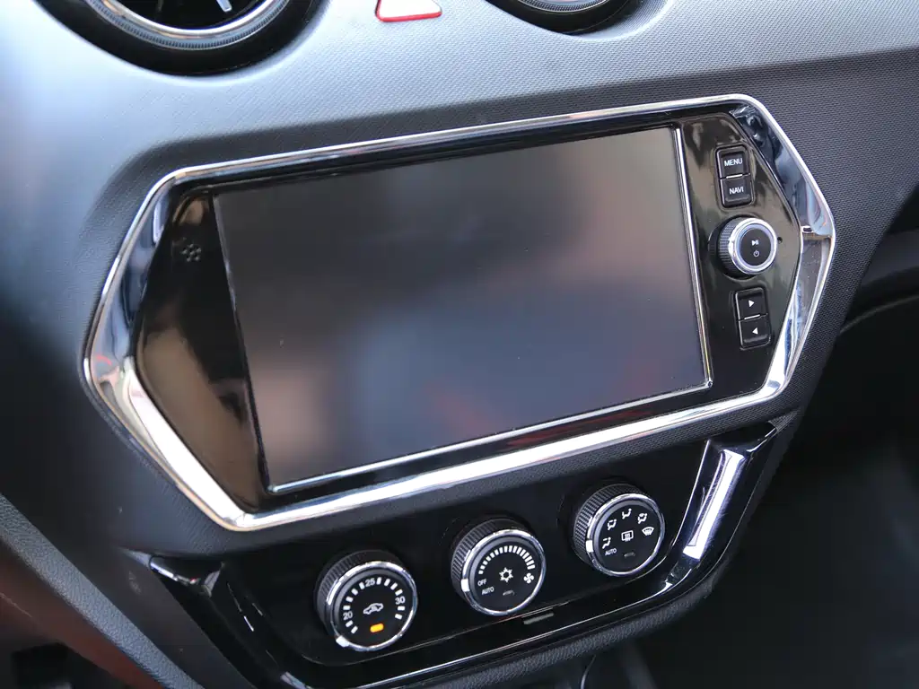 Soueast DX3 — миниатюра 6