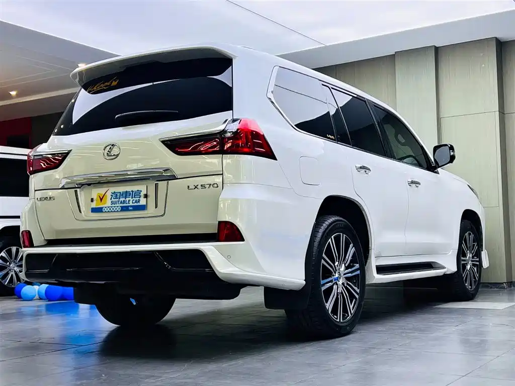 Lexus LX 2019 570