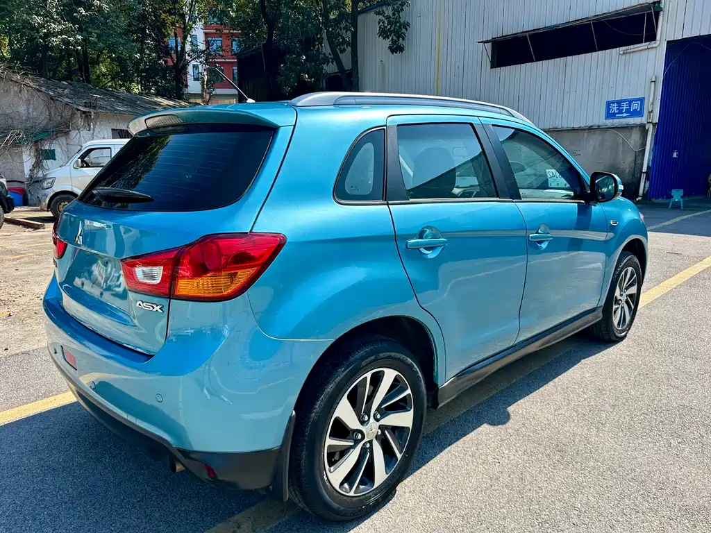 Mitsubishi ASX — миниатюра 5