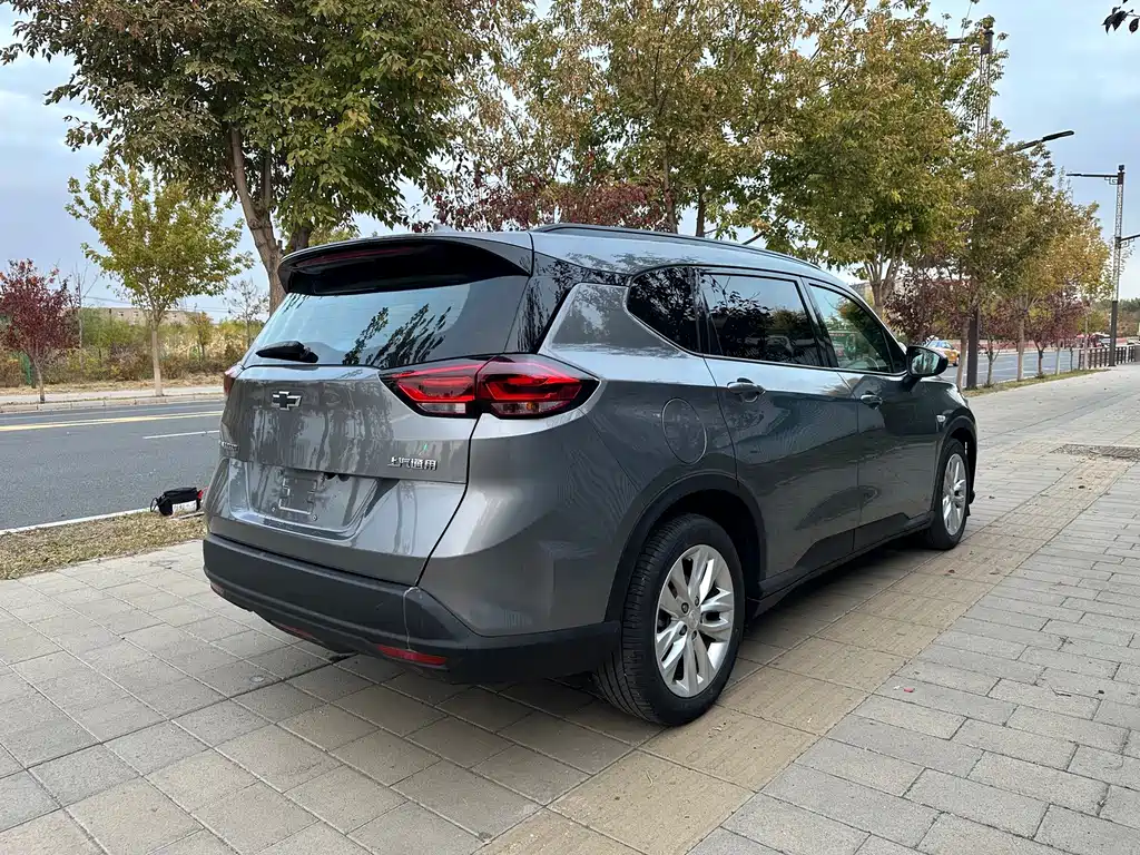 Chevrolet Volando — миниатюра 9