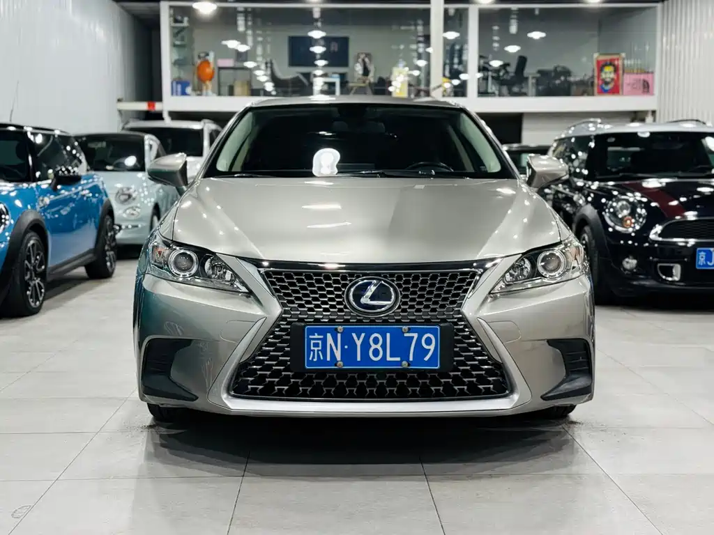 LEXUS CT