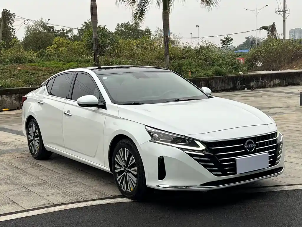 NISSAN TEANA