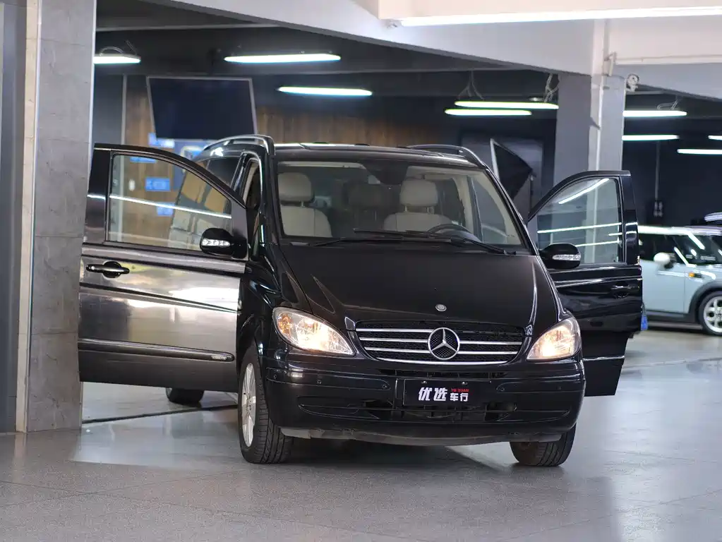 Mercedes-Benz Viano — миниатюра 9
