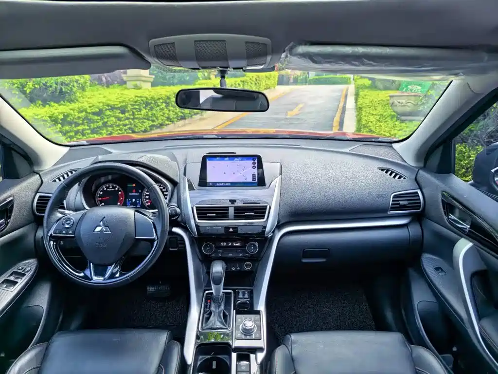 Mitsubishi Eclipse Cross — миниатюра 14