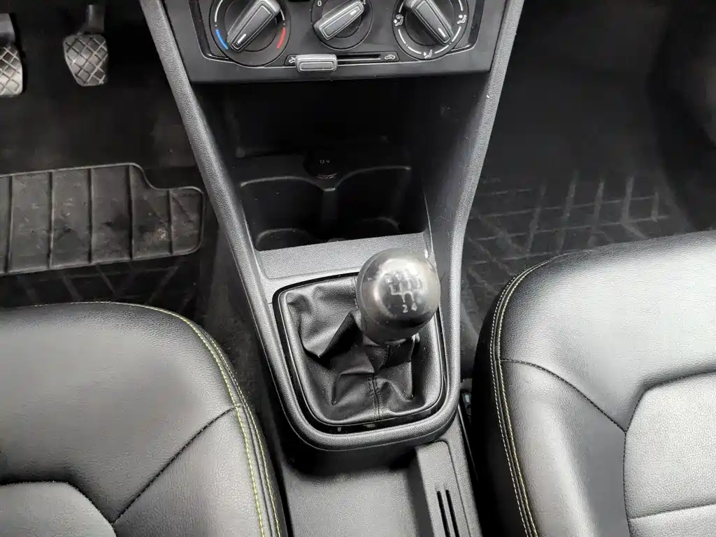 Volkswagen Jetta — миниатюра 13