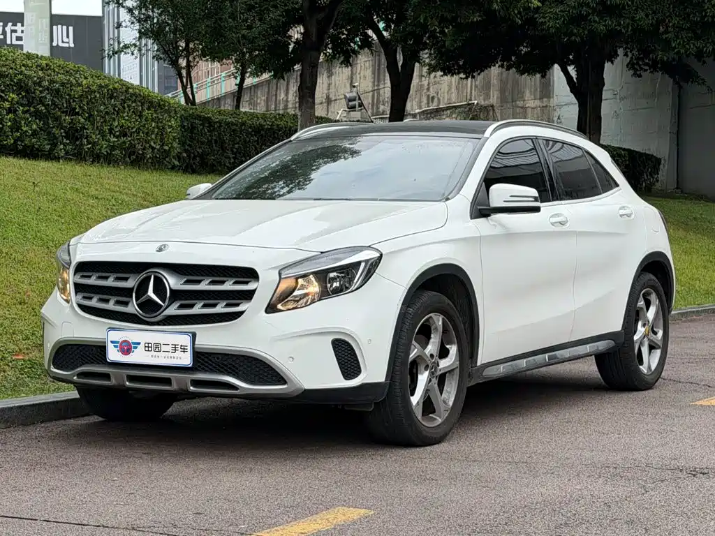 Mercedes-Benz GLA