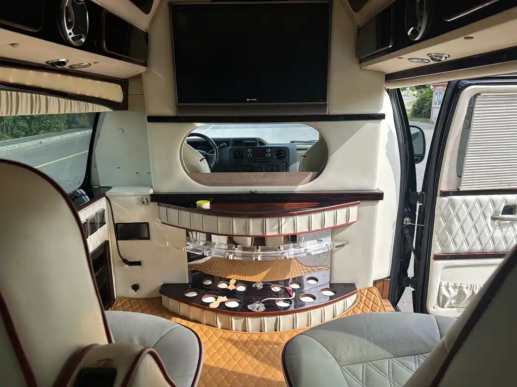 Ford E350 2011 5.4L
