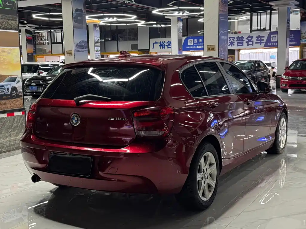 BMW 1 Series (Import) — миниатюра 7
