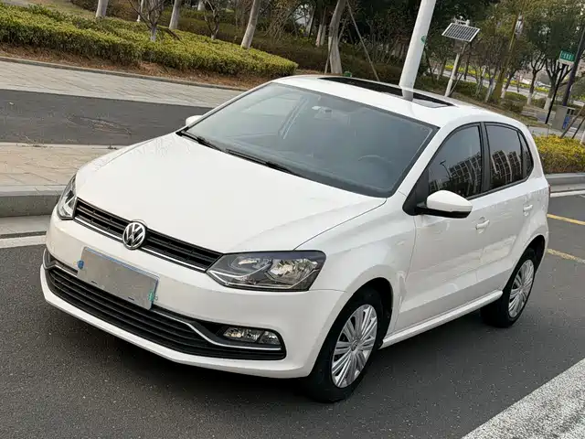 VOLKSWAGEN POLO 2019
