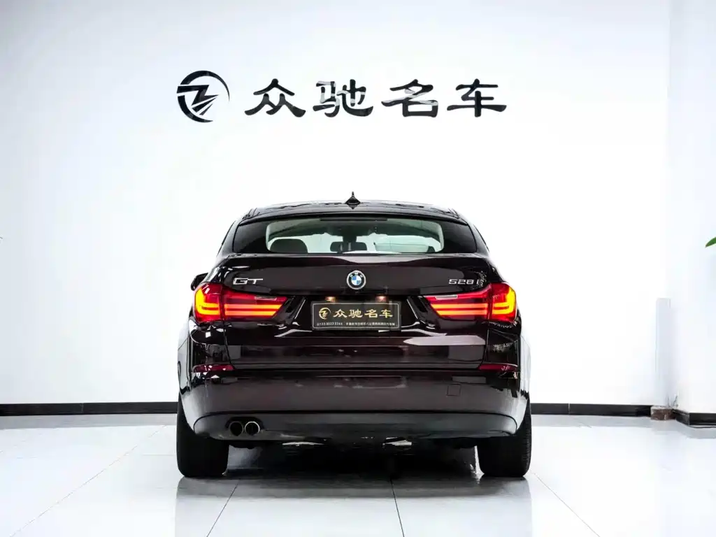 BMW 5 Series GT — миниатюра 11