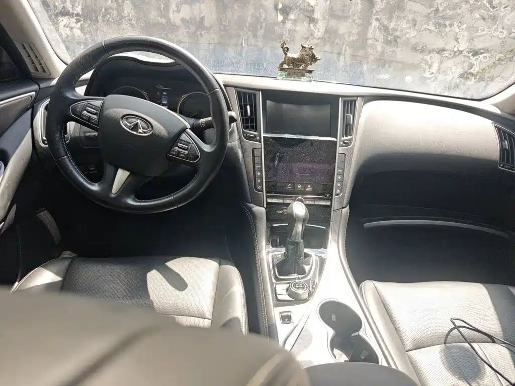 Infiniti Q50L — миниатюра 10