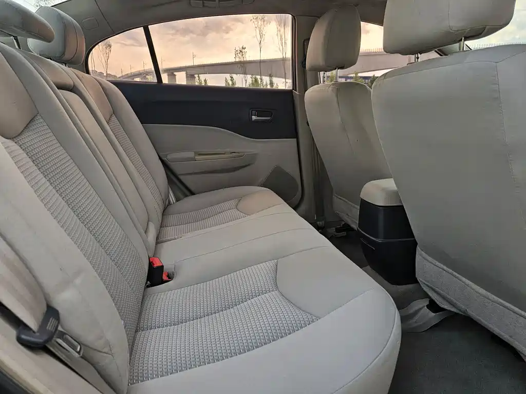 Bestune B50 2011 1.6L AT Luxury