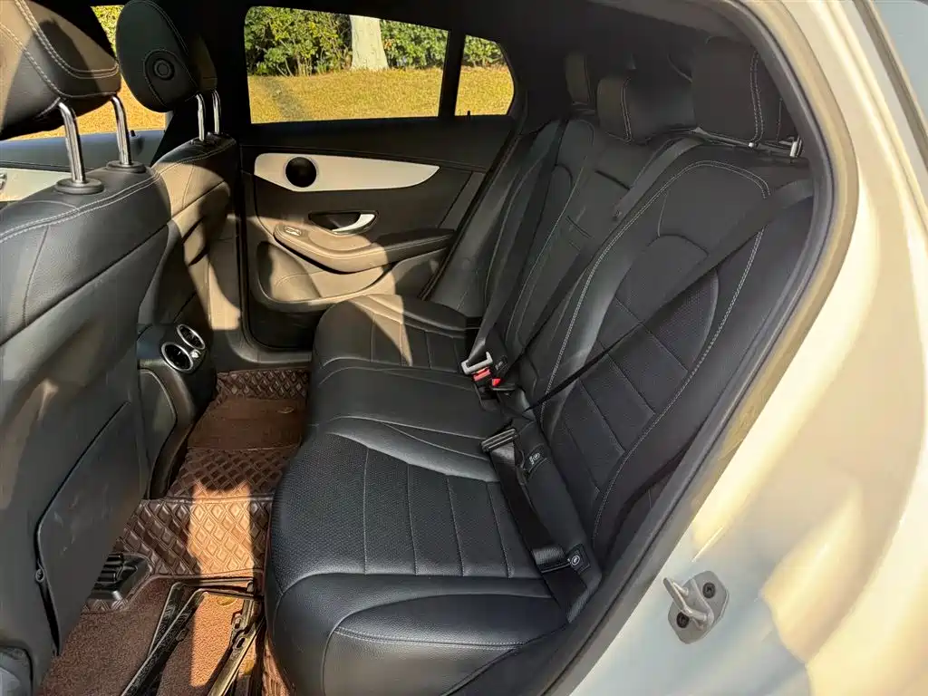 MERCEDES-BENZ GLC COUPE