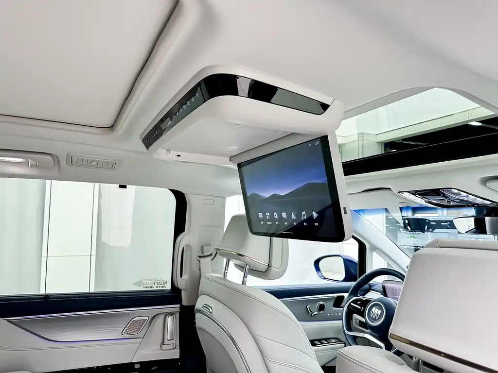 BUICK GL8 NEW ENERGY