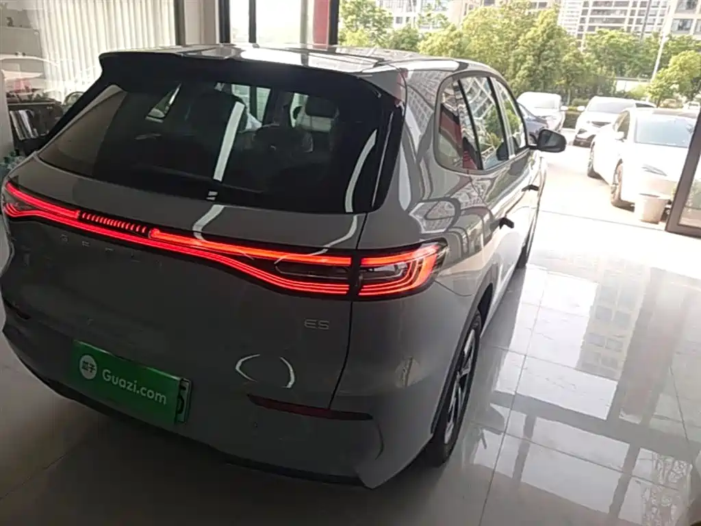 Geely Galaxy Galaxy E5 E5 2024 440km