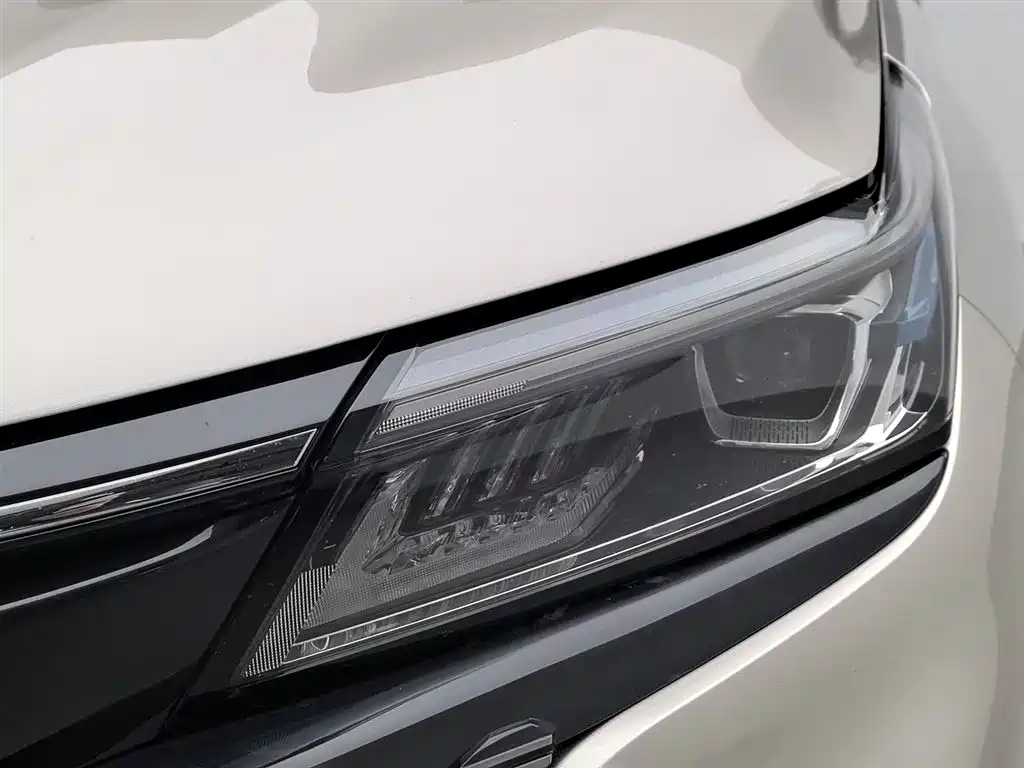 BLUE ELECTRIC BLUE ELECTRIC E5