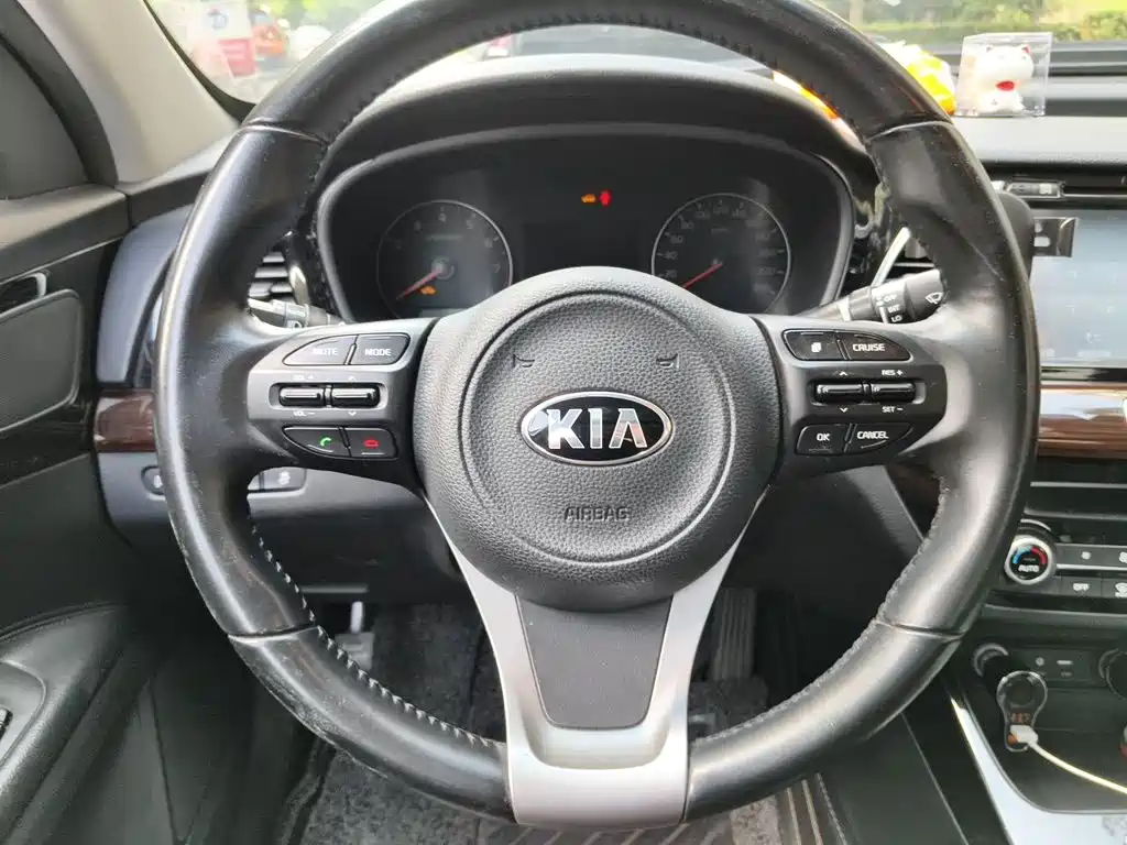 Kia K4 — миниатюра 11