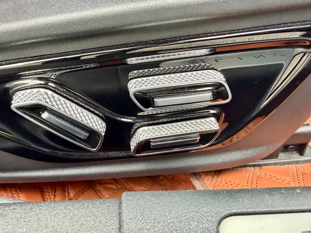 Lincoln Z — миниатюра 23