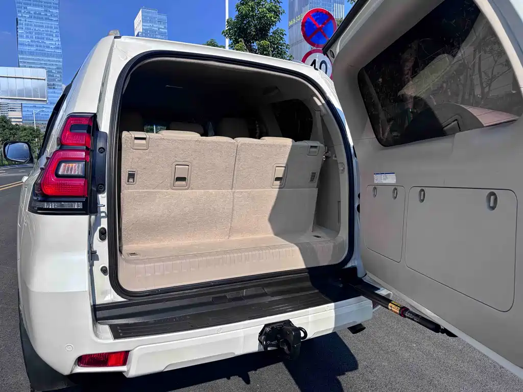 Toyota Land Cruiser Prado 2018 2.7L