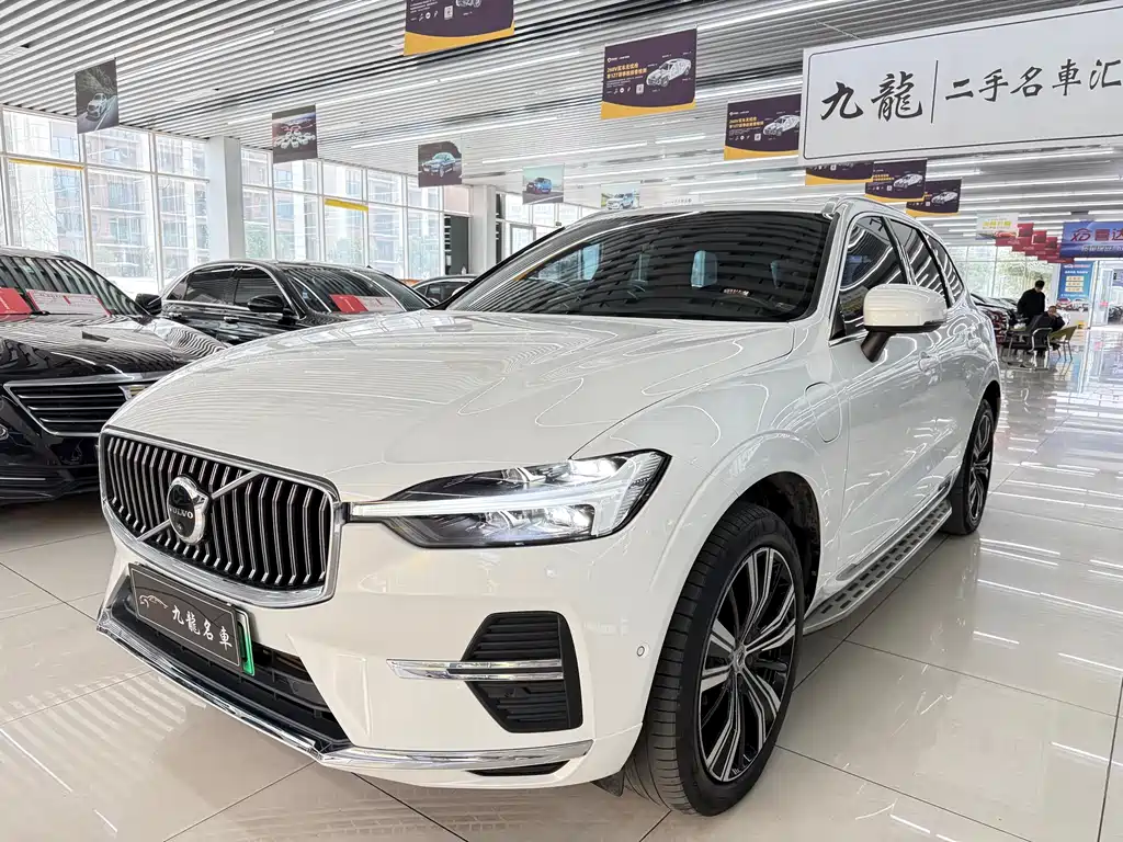 VOLVO XC60 PLUG IN HYBRID