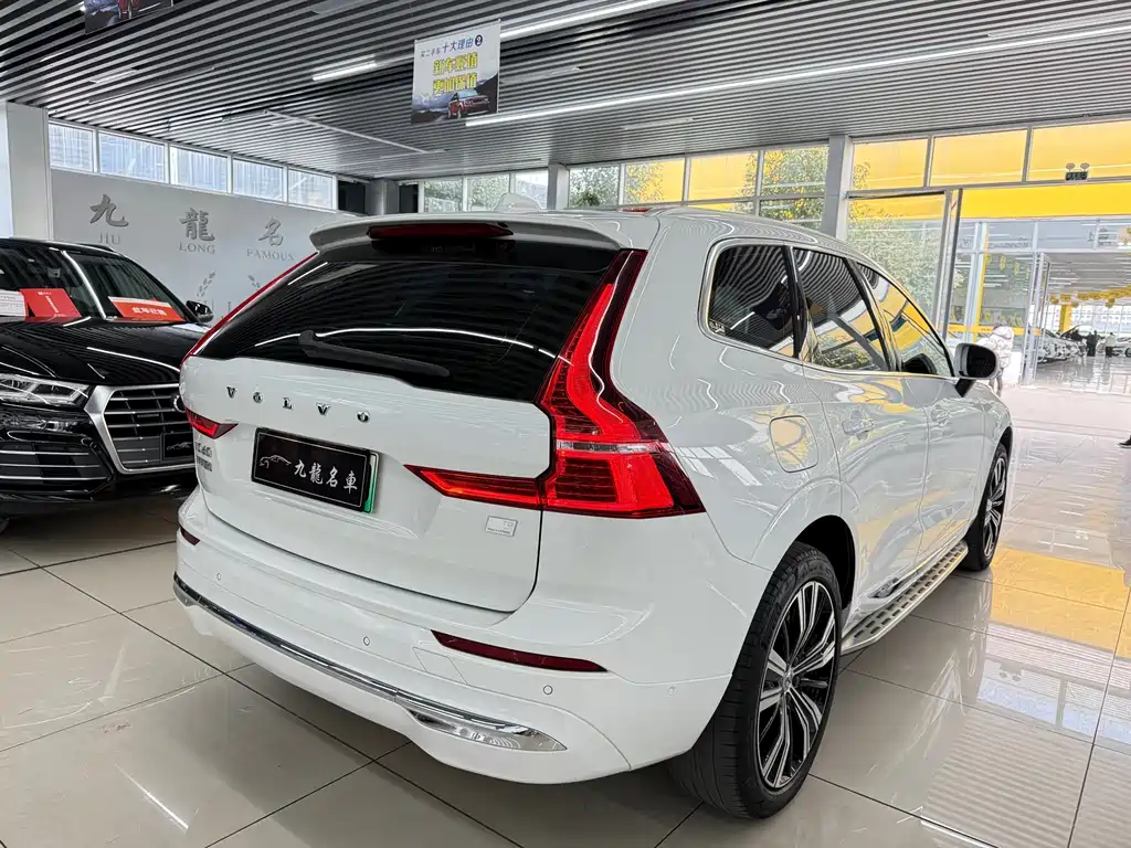 VOLVO XC60 PLUG IN HYBRID