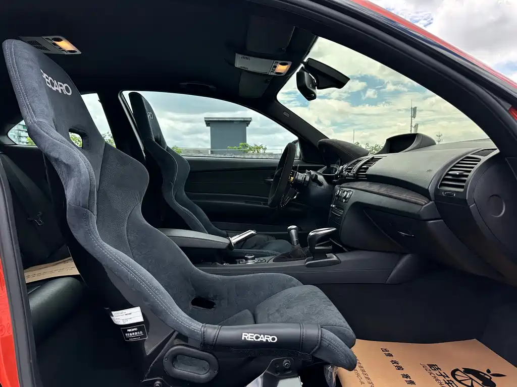 BMW 1 Series M — миниатюра 17
