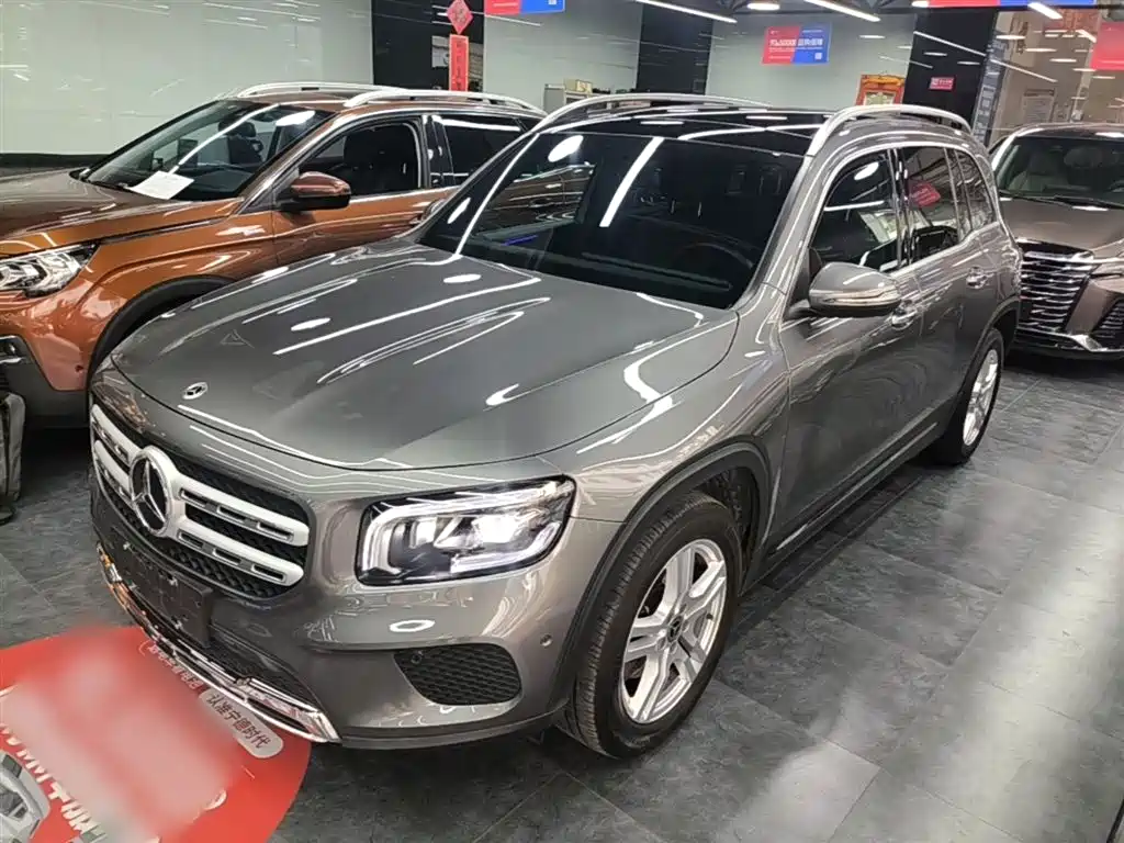 Mercedes-Benz GLB 2023