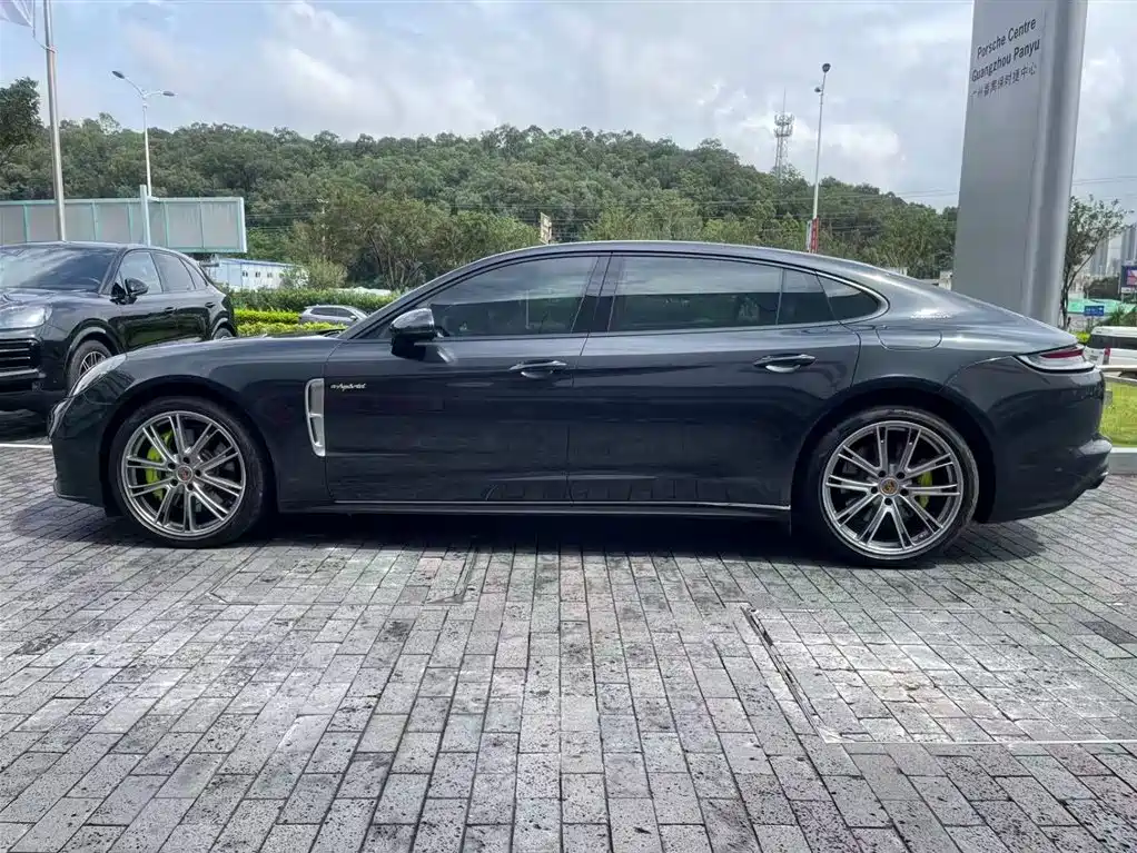 Porsche Panamera 2023 Panamera 4 E-Hybrid Executive Long Wheelbase 2.9T