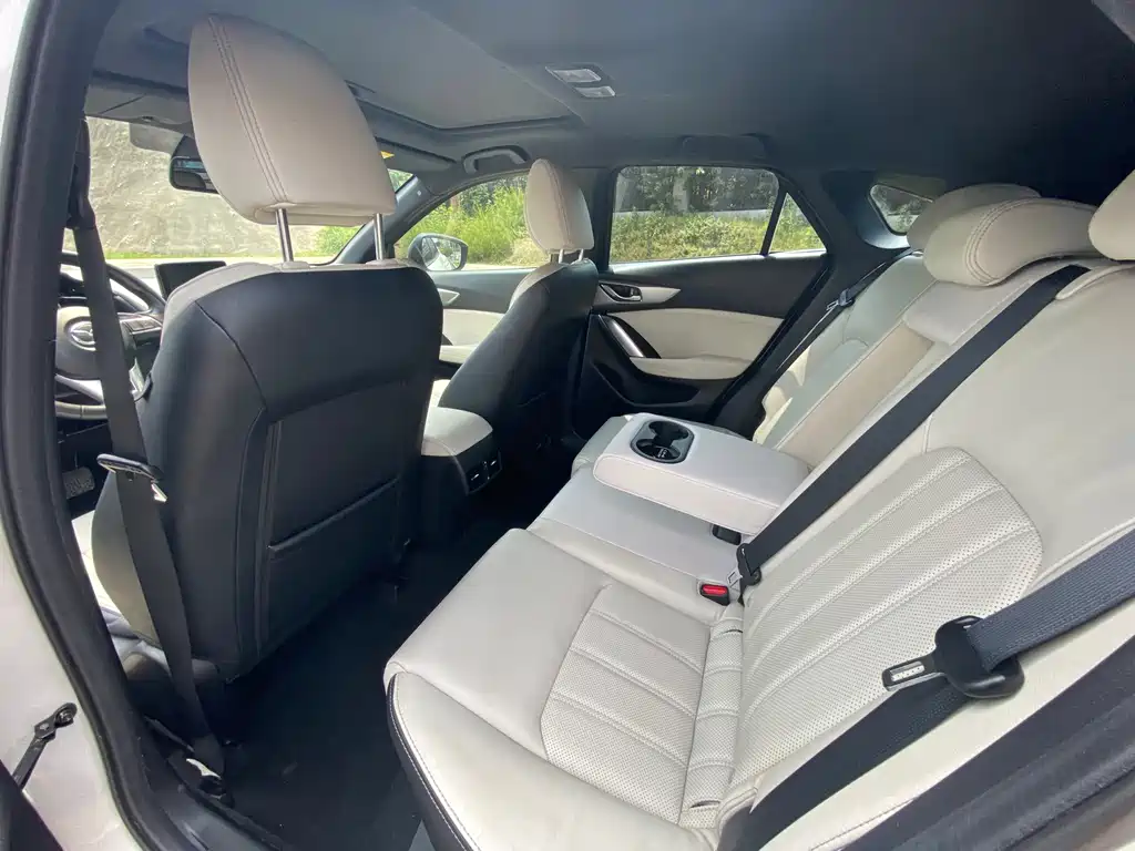 Mazda CX-4 2016 2.0L AT Lead