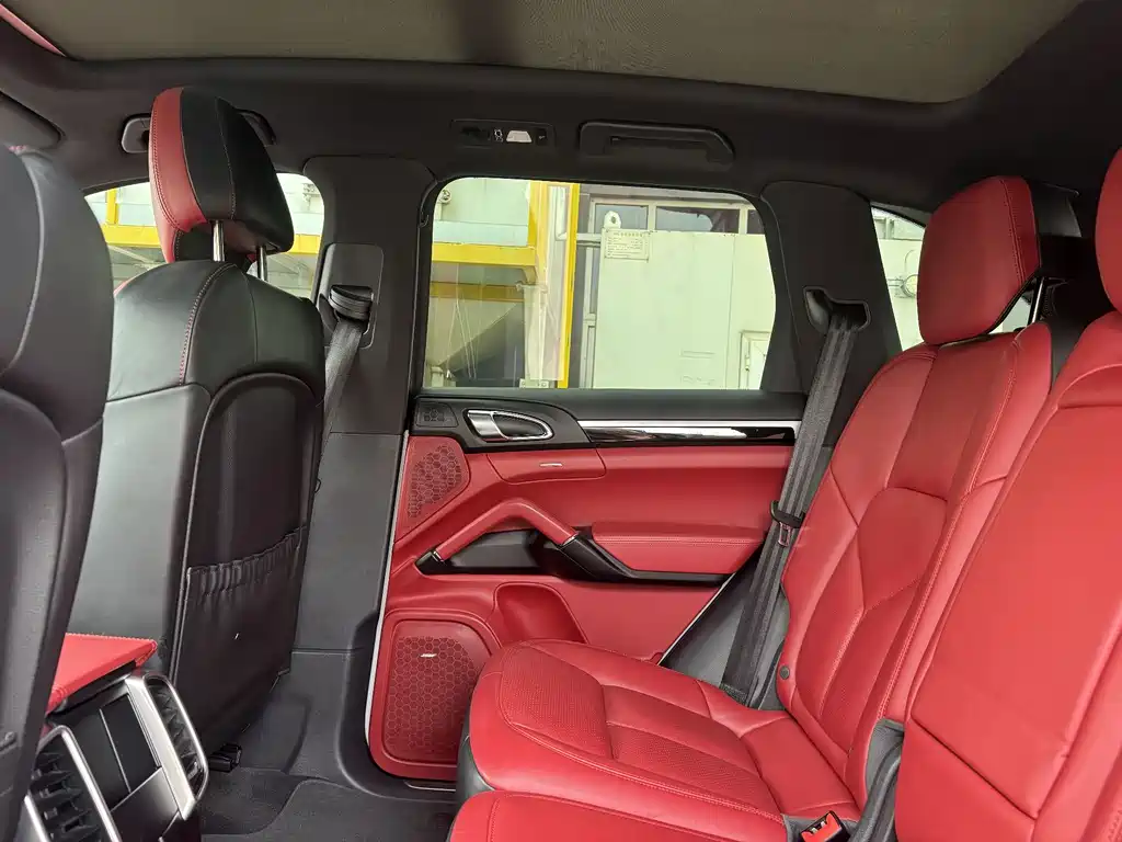 PORSCHE CAYENNE NEW ENERGY